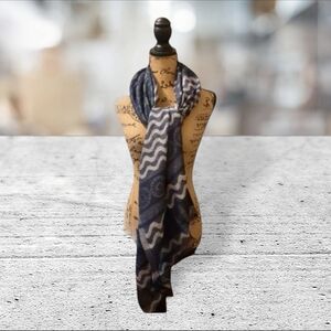 Women's scarf/wrap 78" x 36" navy blue gray and white